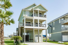 Time Well Wasted - Short Walk to Gulf Water and Beach Entrance, Pool Access!